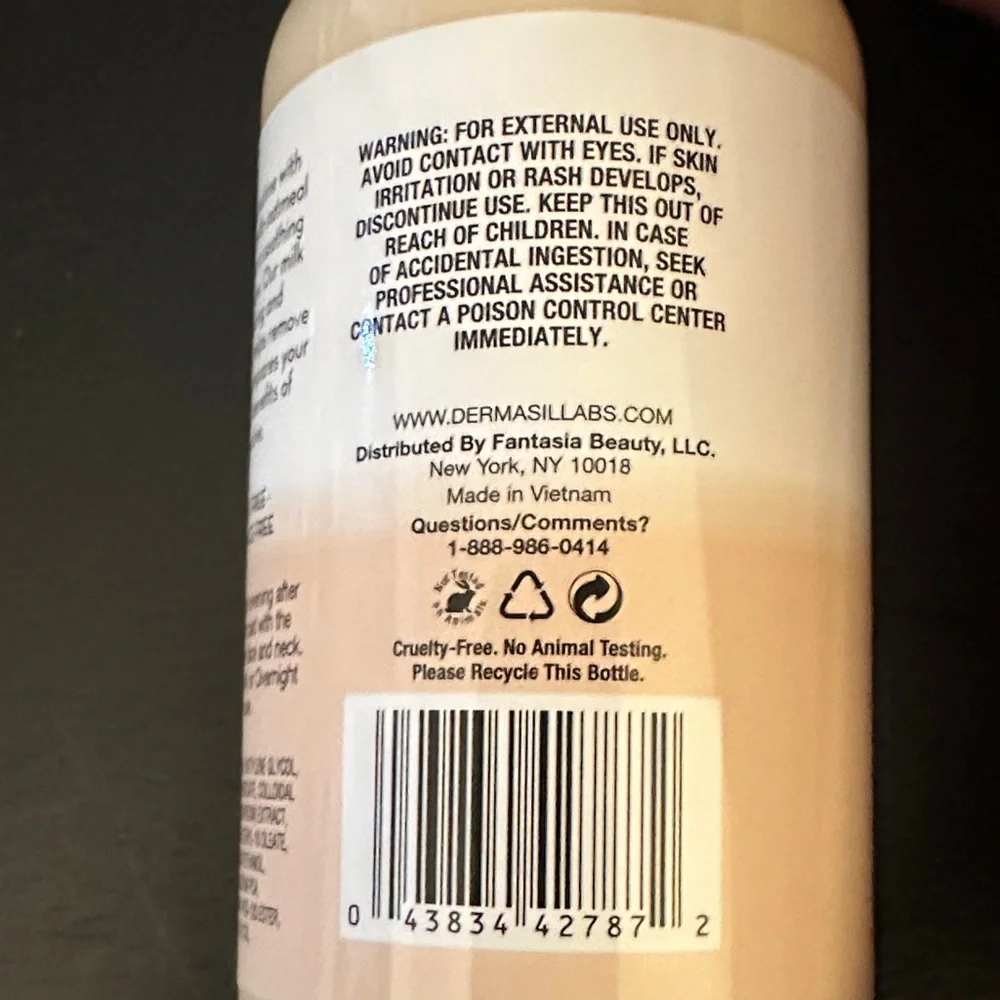 Dermasil Oatmeal Milk Toner Facial Cleanser & Restorative Face Serum Set Bundle - Picture 3 of 5